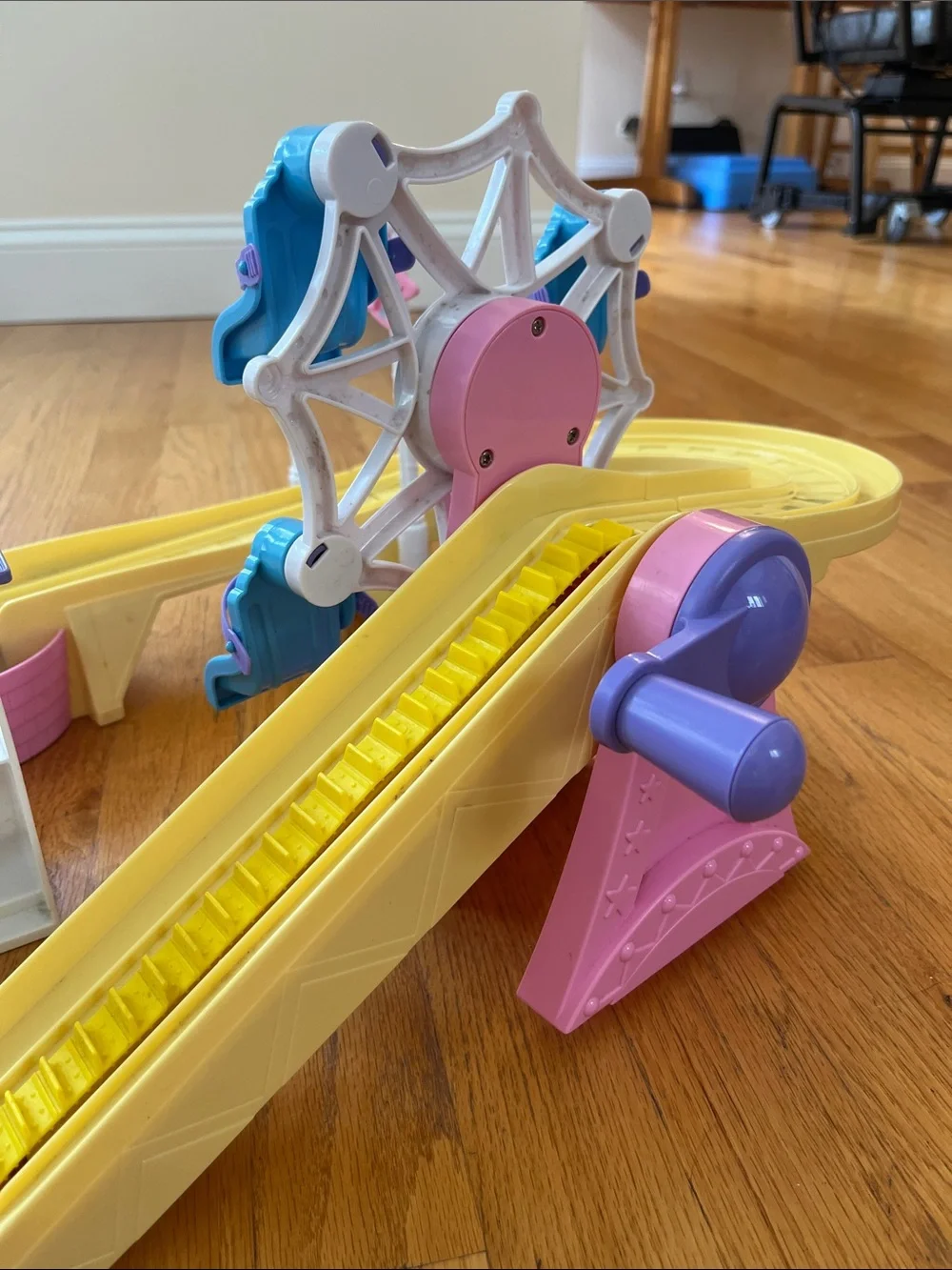 Mattel 2001 Barbie Kelly Kiddie Coaster amusement park playset.